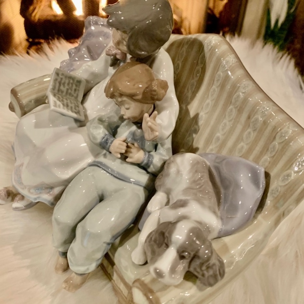 Lladro Big Sister Figurine New In Box - Picture 3 of 8